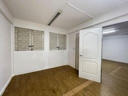 Toa Payoh Central (D12), Shop House #581694261
